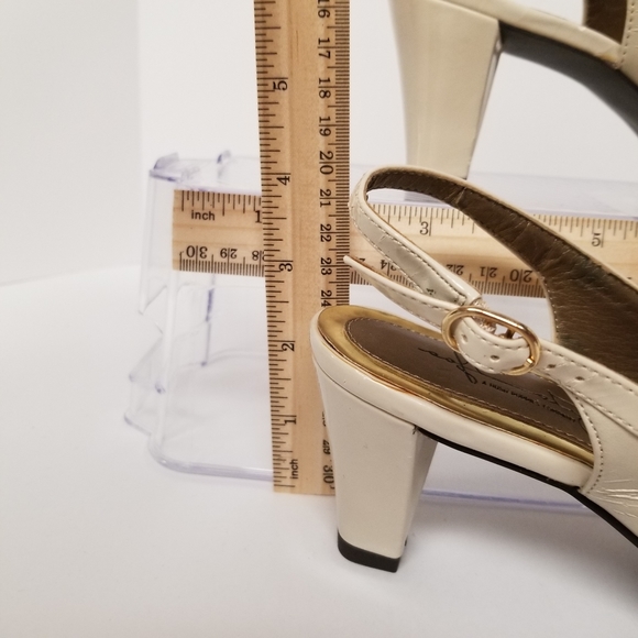 EUC Soft Style Heels Size 7.5M - Picture 4 of 8